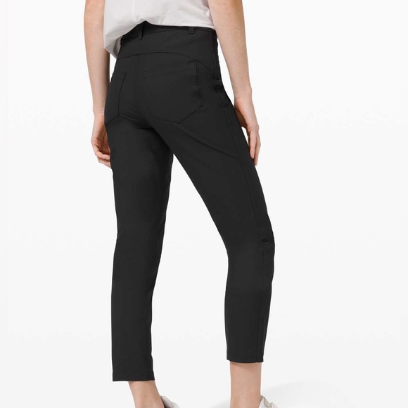 lululemon athletica Pants - Lululemon Black City Sleek 5 Pocket 7/8 Pant Womens Size 12